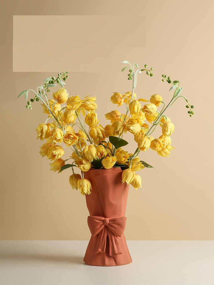 The Elara Floral Arrangement