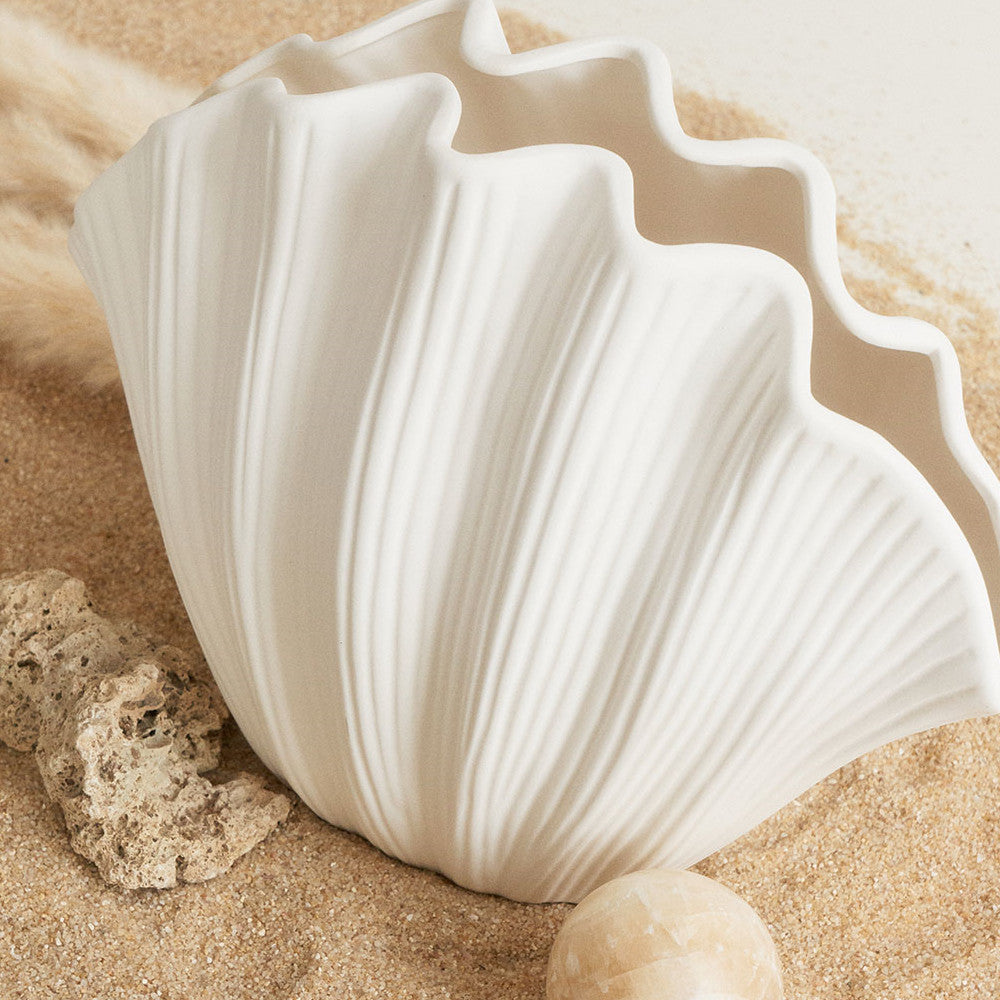 Quiet Wind Handmade – Shell White Matte Glazed Table Vase